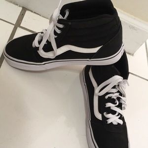 Black HighTop Van’s